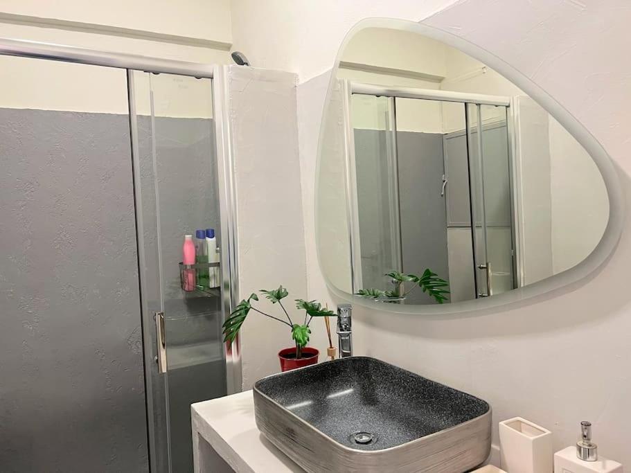 2BDR Boutique Full Apt in Plaka  Athen Exterior foto