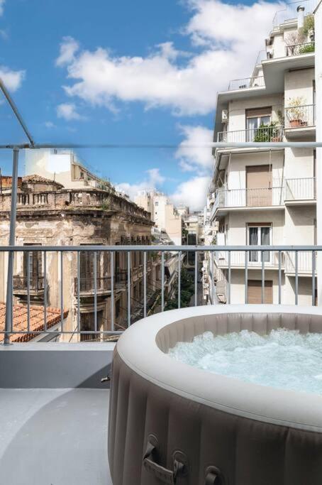 2BDR Boutique Full Apt in Plaka  Athen Exterior foto